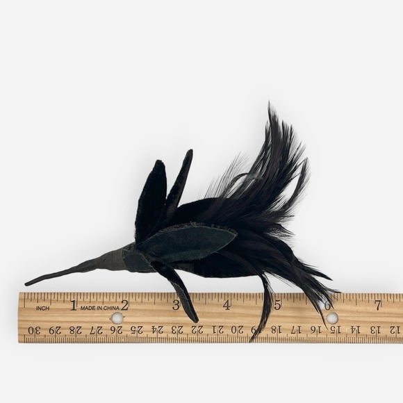 Vintage Black Velvet Feather Boutonniere Brooch Pin Flower Floral Bronze Stems - Picture 5 of 5